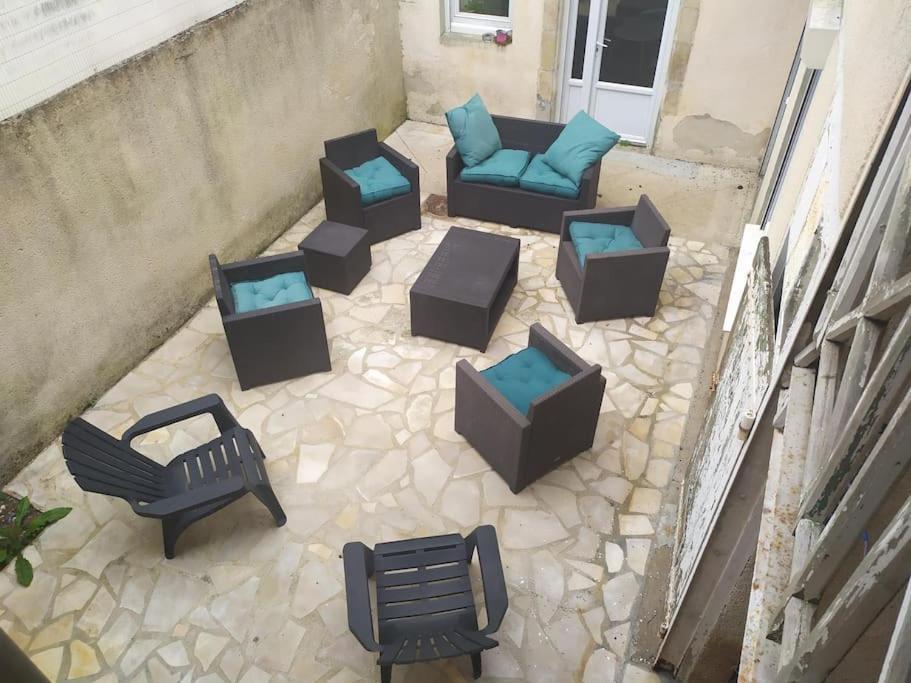 Maison De Ville Tres Lumineuse Civray  Ngoại thất bức ảnh